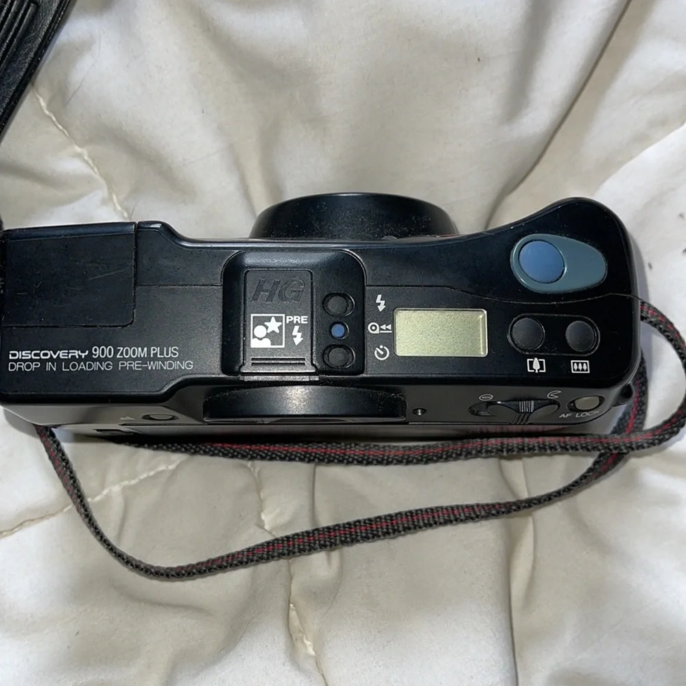 Fuji Discovery 875 Zoom Point and Shoot 35mm Film Camera